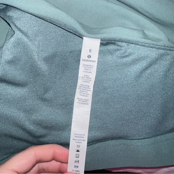 Lululemon Tank - Picture 5 of 5